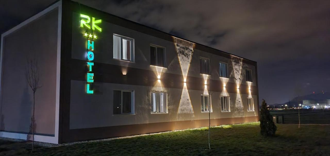 Hotel RK Ghimbav Eksteriør billede